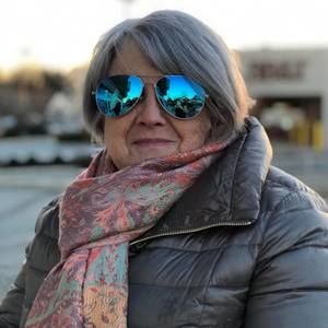 Meet your Posher, Deborah